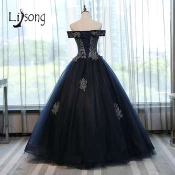Vintage Dark Navy Blue Tylu Prom Šaty 2018 S Appliques Princezná guľové Šaty tvaru Mimo Ramenný Abendhttpder Formálne Šaty